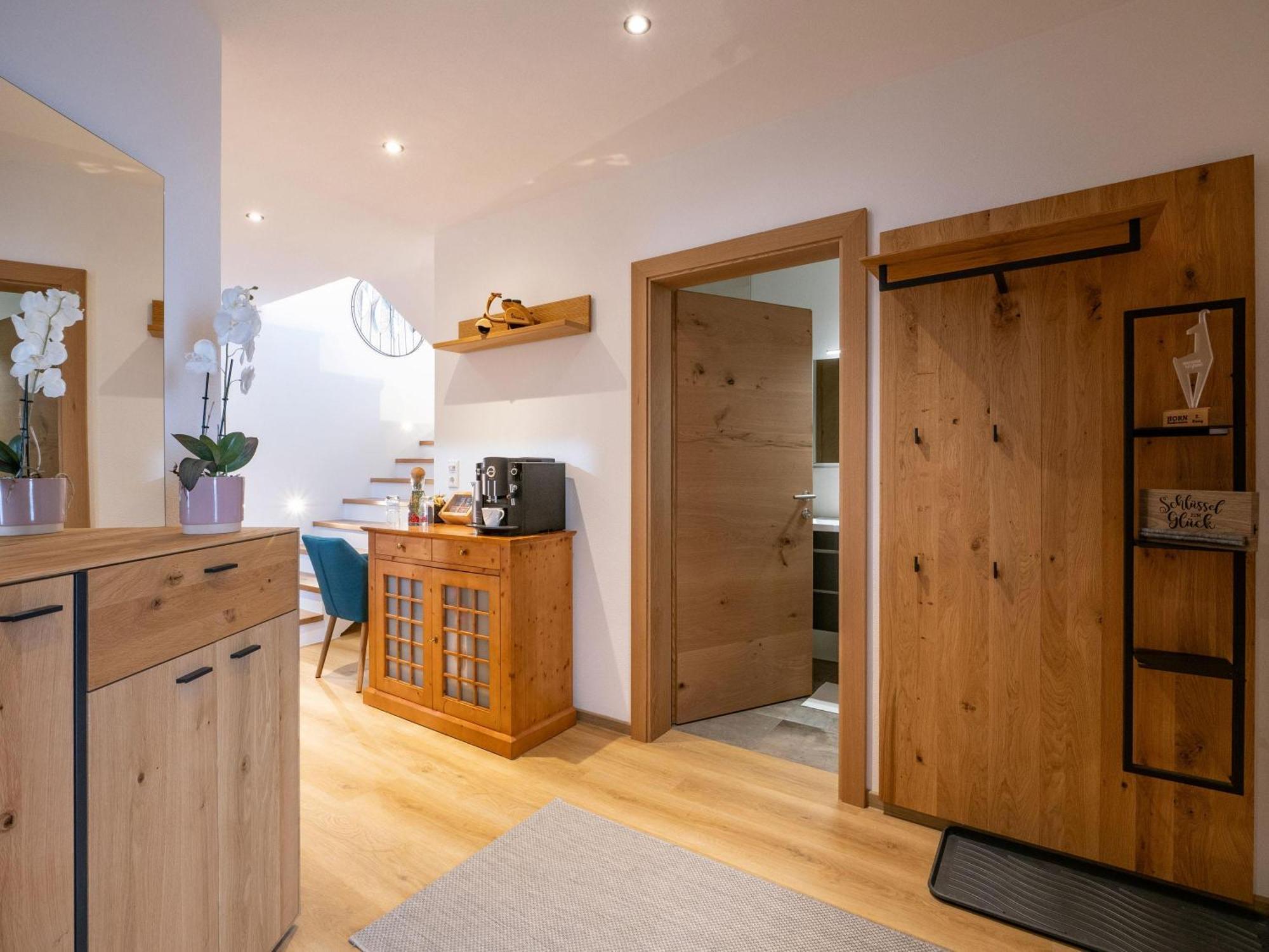 Haus Saro Apartment ฮอพฟ์การ์เทน อิม บริกเซนทัล ภายนอก รูปภาพ